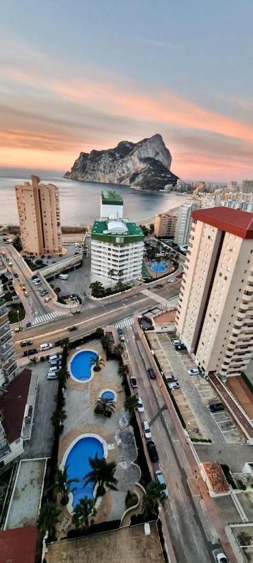 Esmeralda Suites Sunrise Con Piscina Кальпе Экстерьер фото